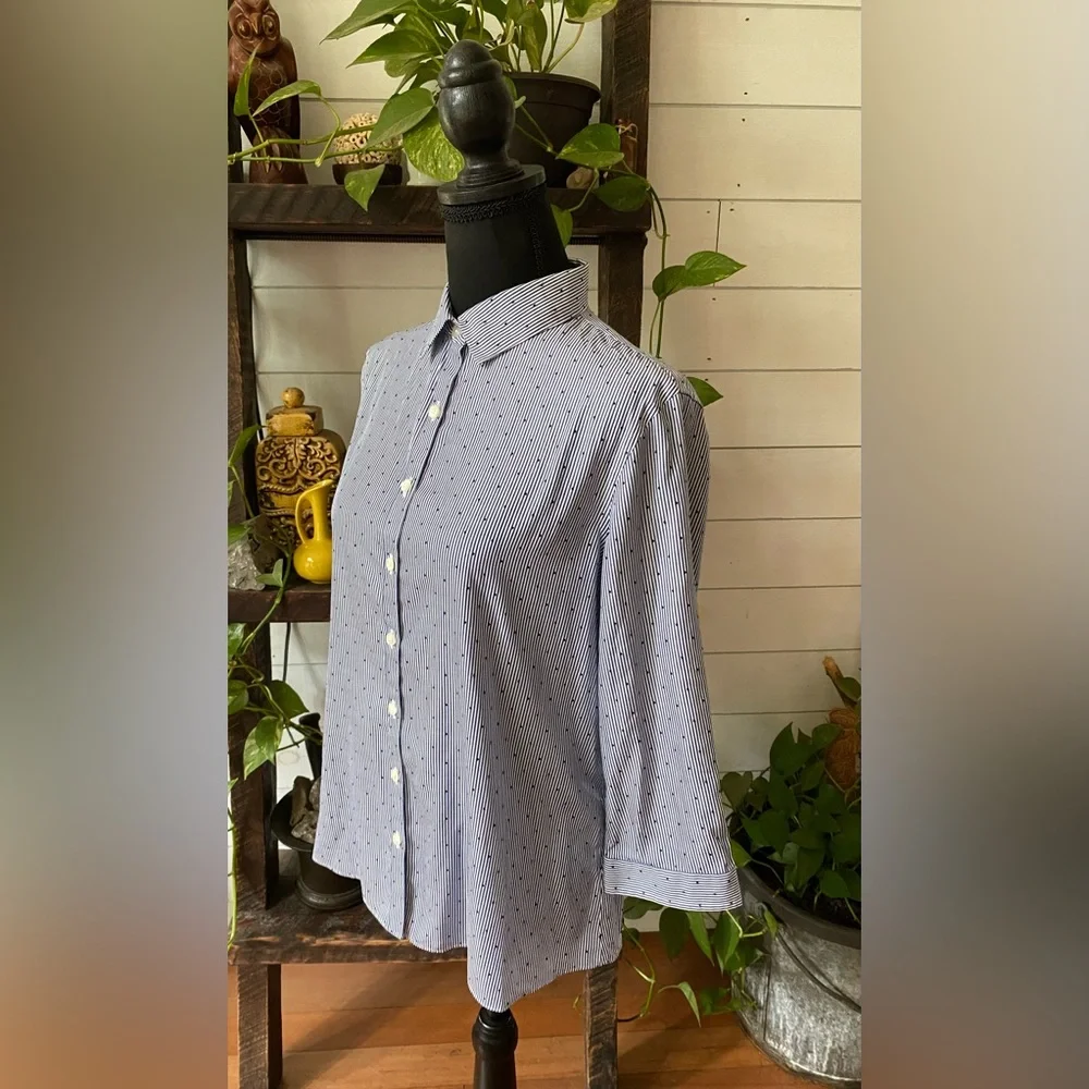 Land’s End Pin Stripe with Polka Dots Button Down Shirt